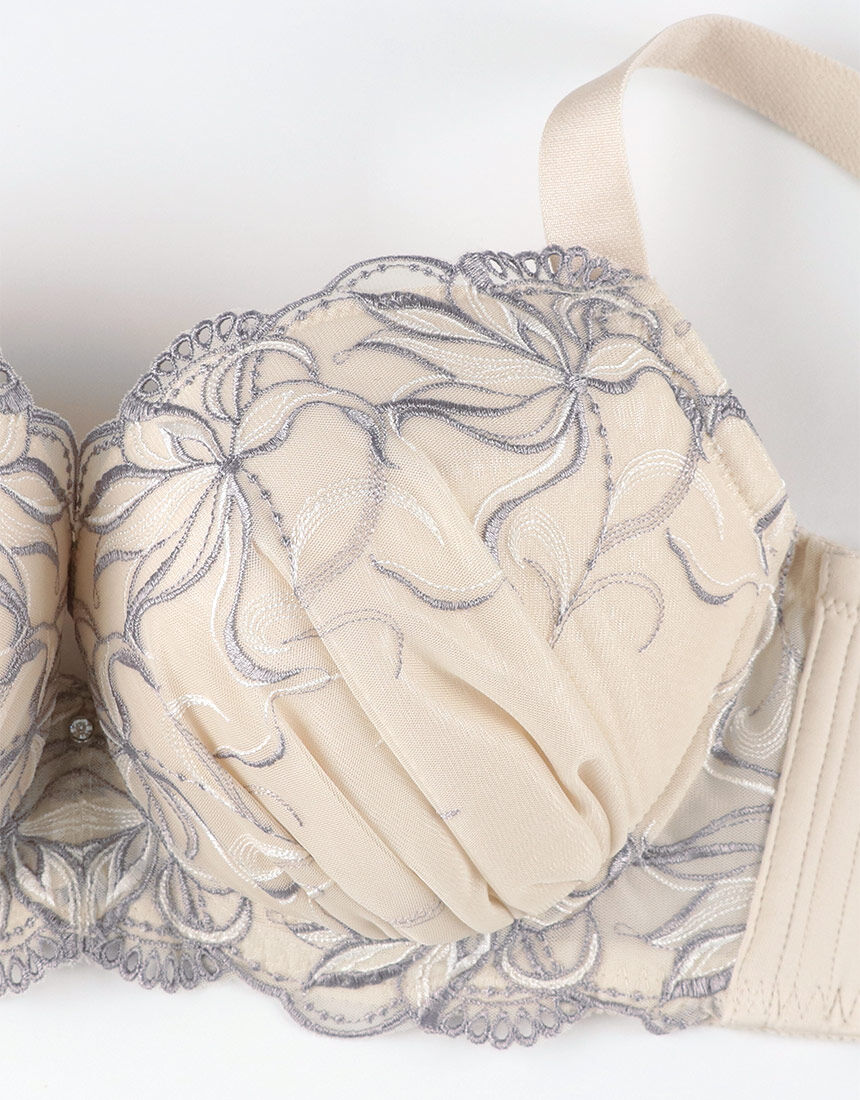 Lingè Noël ランジェノエル 美胸脇高 グラマーサイズ ブラ＆ショーツ