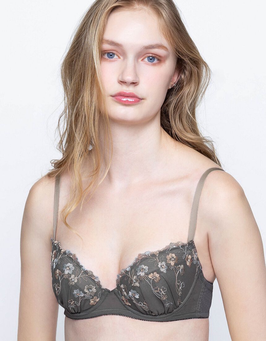 アンフィ ブラ＆ショーツセット BCC232｜ワコール直営の公式下着通販