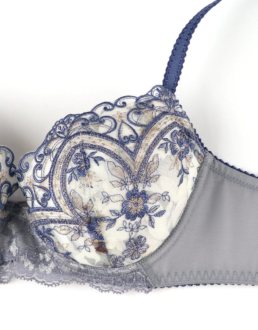 ウイング／レシアージュ 【脇高】谷間ふっくら、サイドすっきり