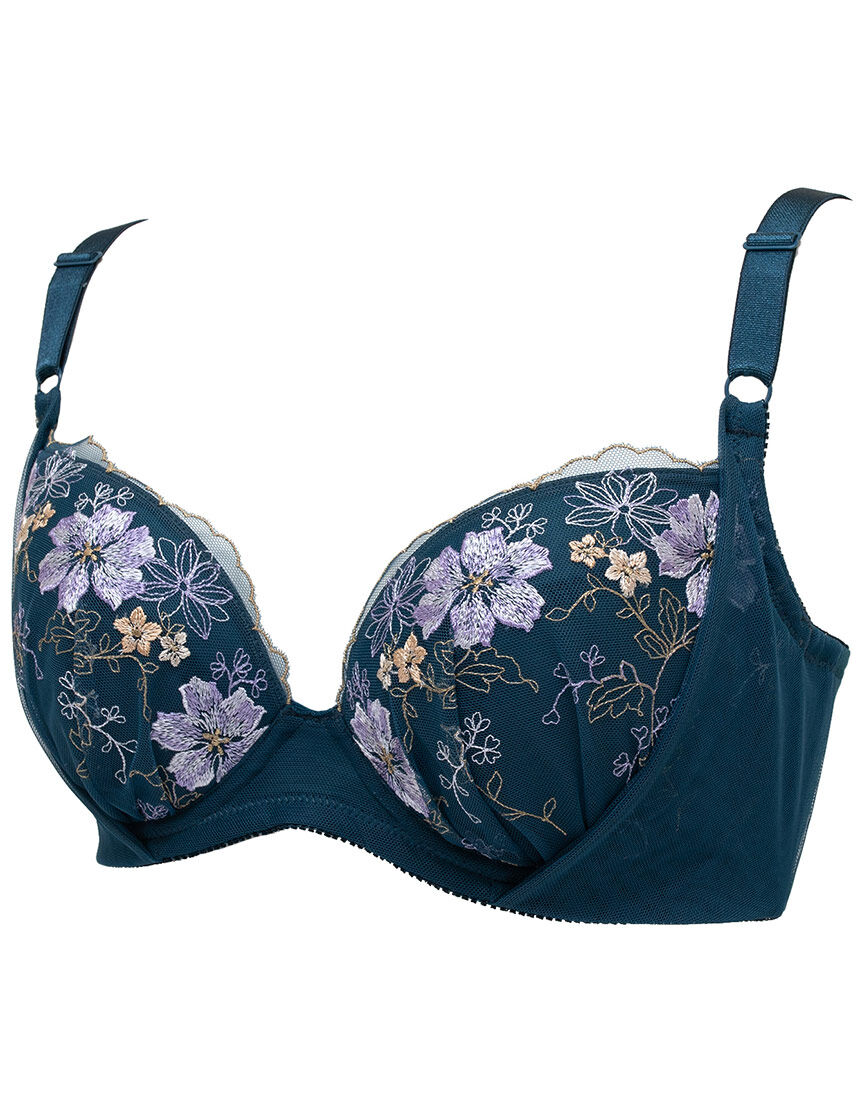 ルシアン グラマーさんおすすめ◎ Gカップまで対応 脇押さえて