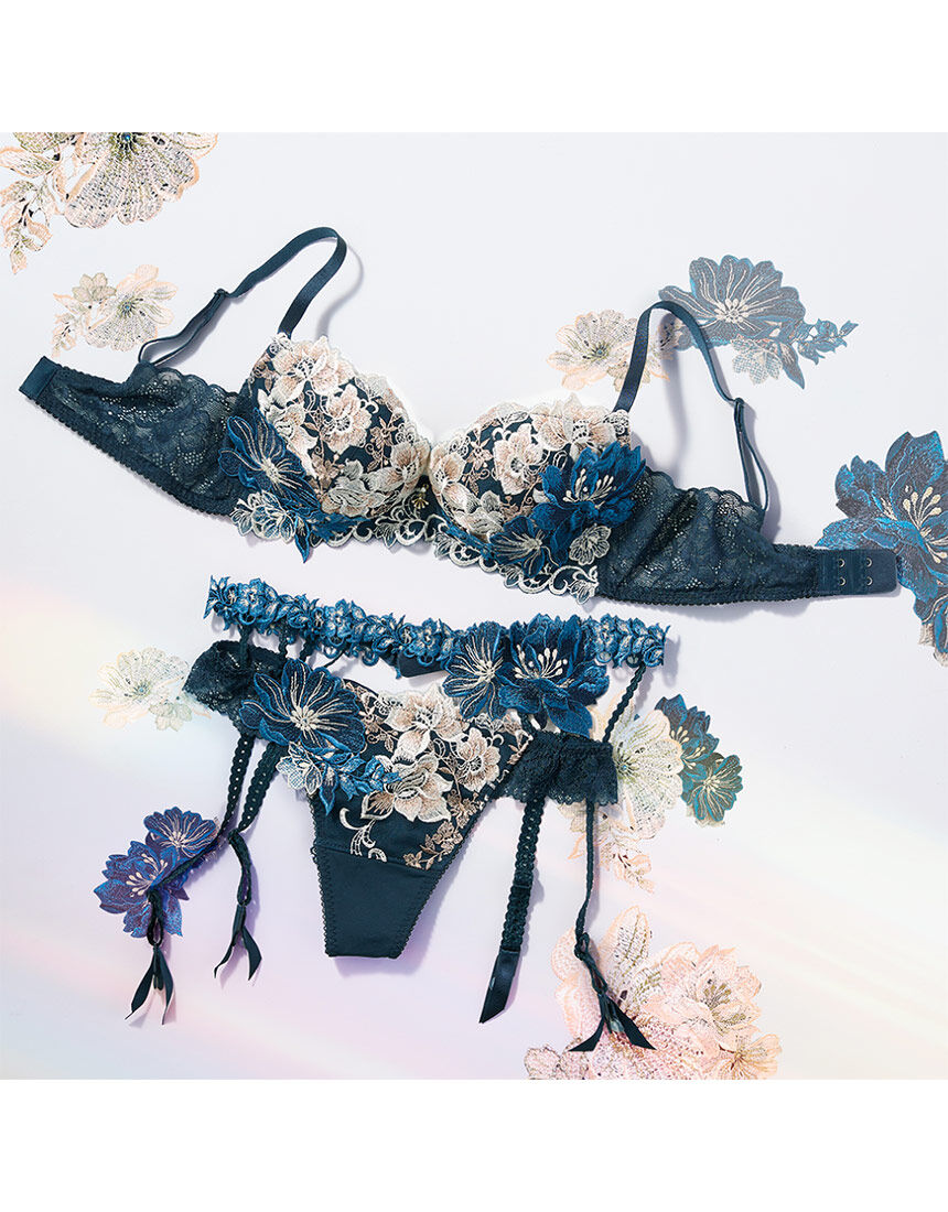 【新品】ワコール　サルート　Rich Veil Bra E75/L 新品】ワコール サルート Rich Veil Bra E75/L 脇 から ブラジャー