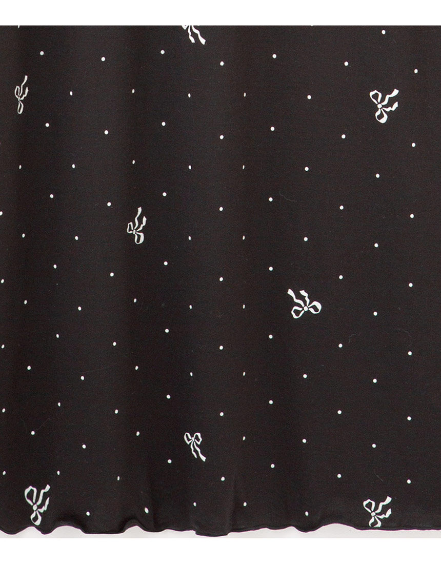 PEACH JOHN 【レーストリムとフレアな袖が大人可愛いを演出