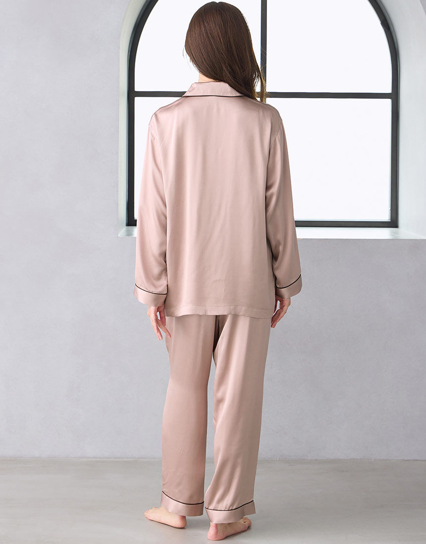 y*u様 新品タグ付き ワコール 睡眠科学 シルク パジャマ ルームウェア M ワコール／睡眠科学 【シルク100％】ここちよく眠れる