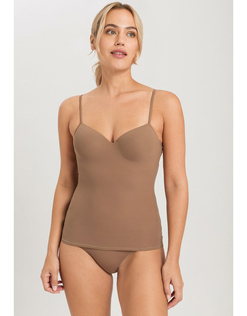 HANRO ブラキャミソール　ALLURE ベージュ　70C 品番UIH015 ハンロ 着ごこちのよさとシルエットが美しい カップ付きインナー