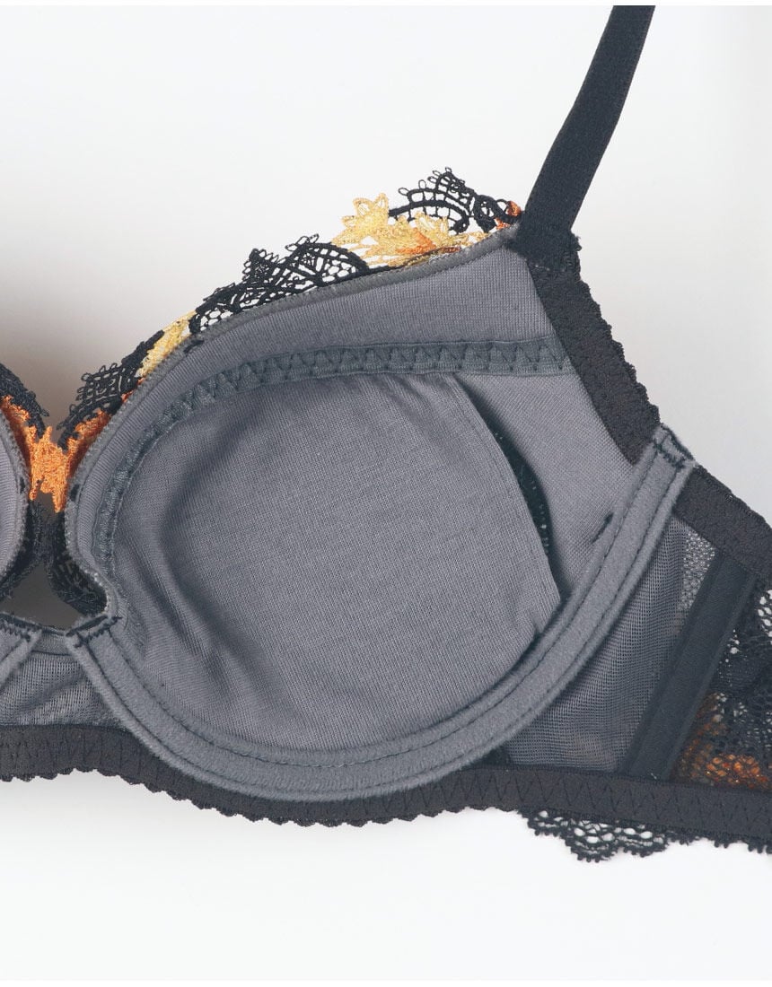 Amazon | [ウンナナクール] ブラジャー カップが浮きにくい 自然