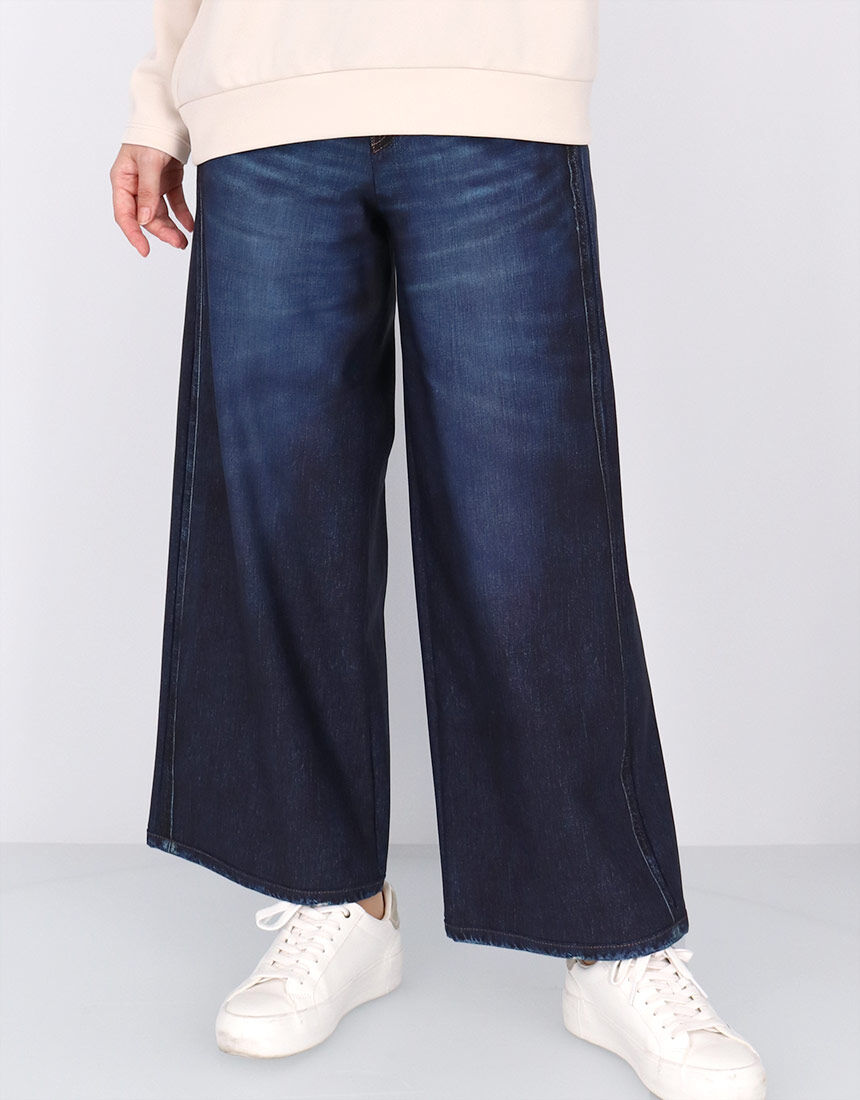 ワコール_カルソン 〈まるでデニム〉ぐ〜んと伸びてラクなのに、見た目