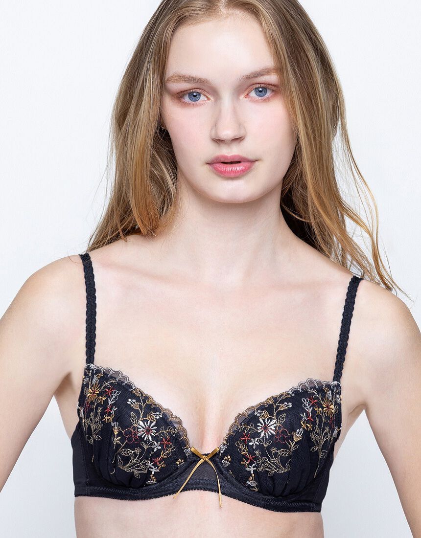 アンフィ ブラ＆ショーツセット BCC235｜ワコール直営の公式下着通販