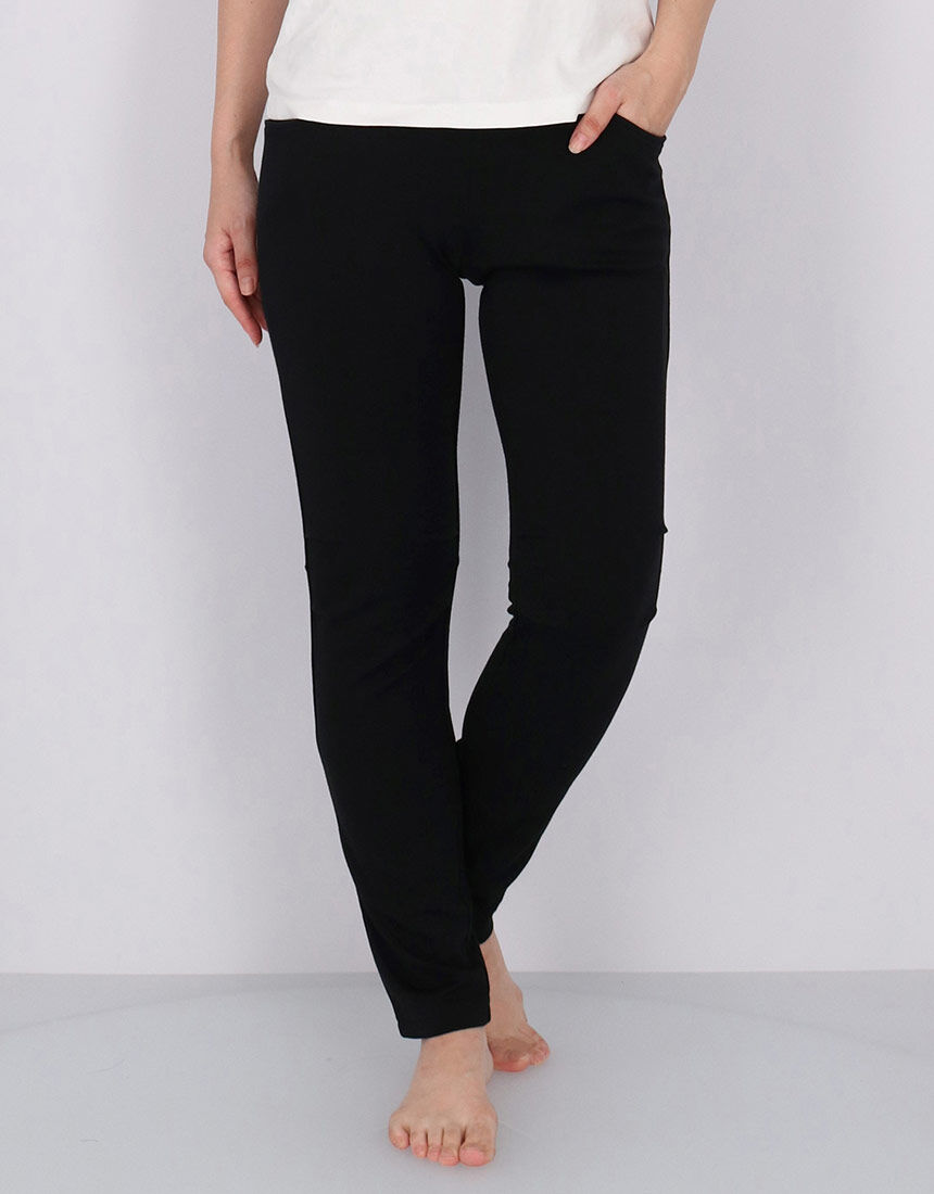 アツコマタノ 【綿混】後ろポケットの黒猫アップリケがポイント！動き