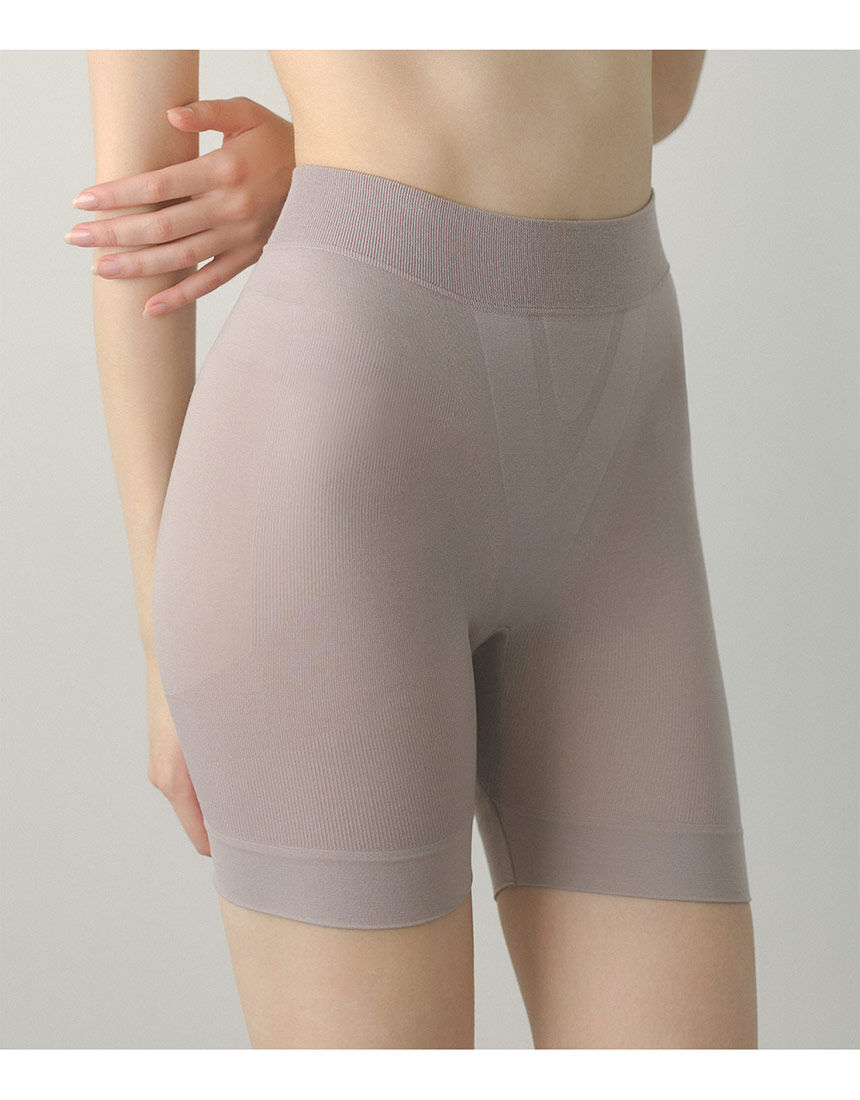 PEACH JOHN 【着圧・補整】骨盤周辺をキュッとサポート。ヒップ