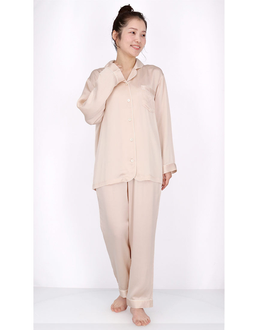 新品・未使用　ワコール ピンク シルク長袖 パジャマ　M シルク パジャマ レディース 長袖 ニット シルク100% M～LL