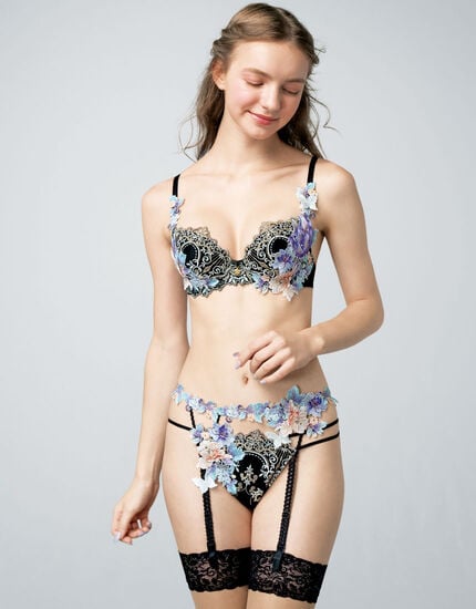 19Group【限定発売商品】