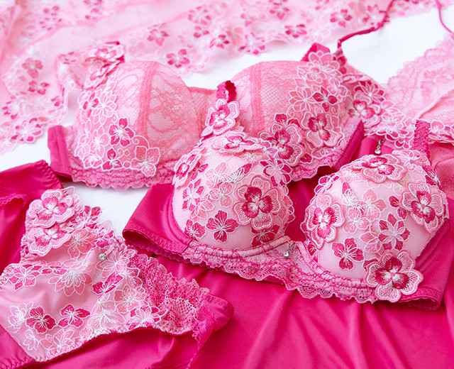 きっと誰もが好きになる♡たくさんの女性に愛され続ける「レシアージュ」の魅力って？