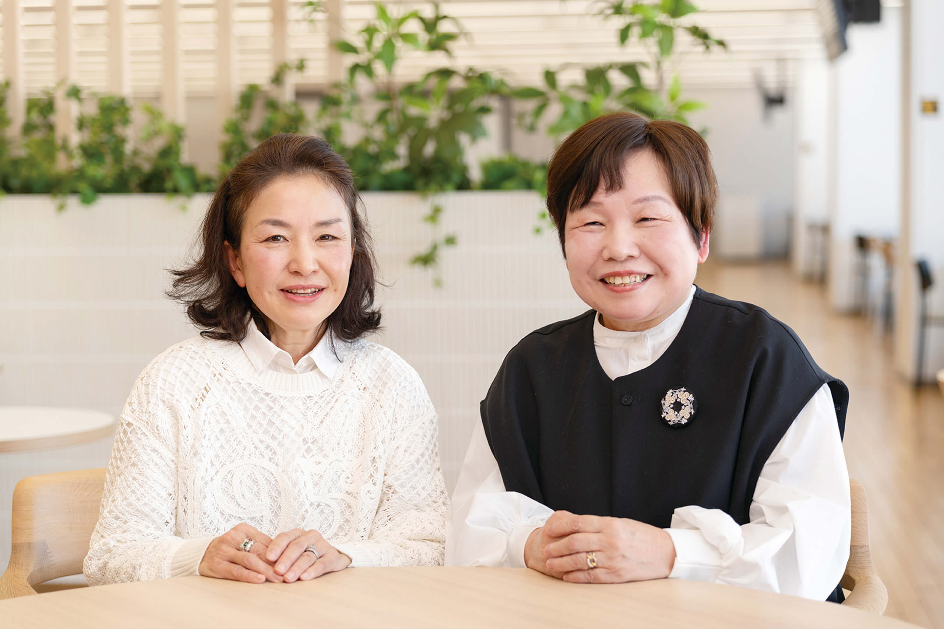 妹：菅 之子さん 67歳姉：千田 孝子さん 68歳