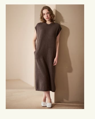 カシミヤ100％のワンピースNJP606