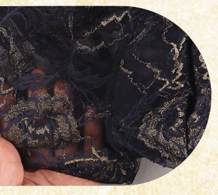 ラメ糸を織り込んだ贅沢な仕様