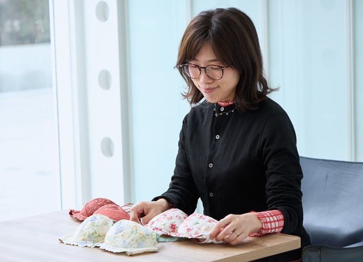 「ウイング／レシアージュ」デザイナー：山本