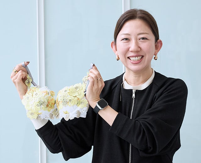 熱烈な支持を集めるセクシー&ゴージャスな世界観♡「サルート」の2026年春~秋コレクション